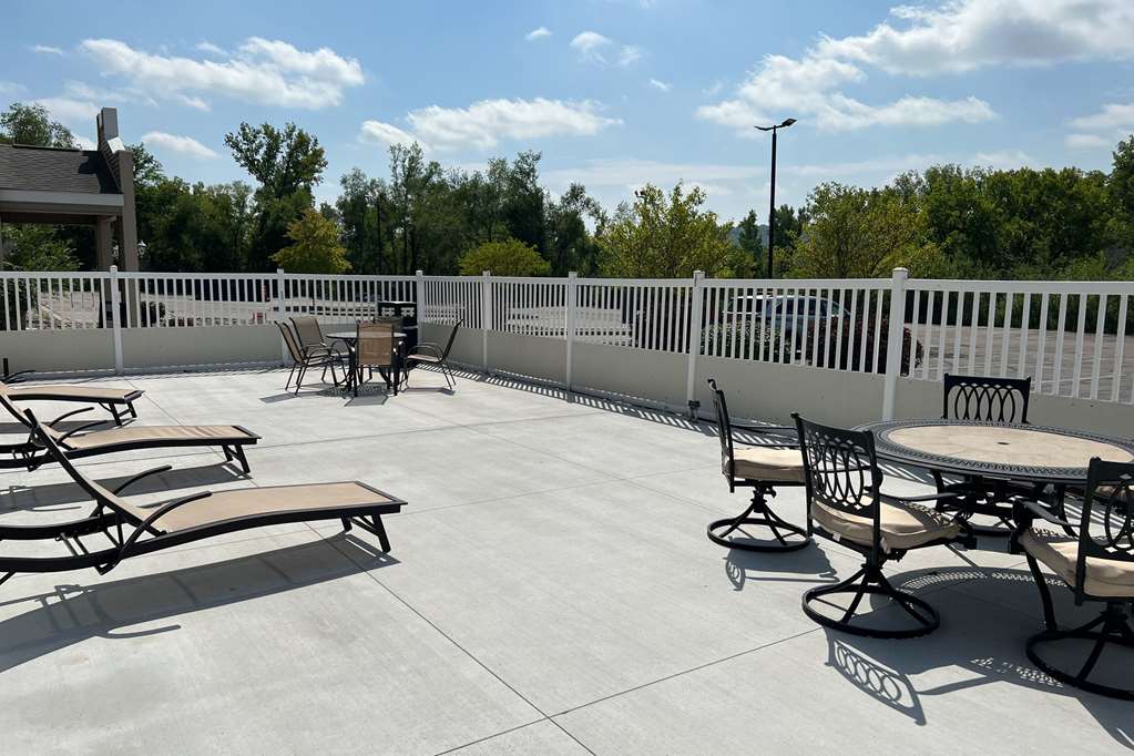 Quality Inn & Suites Red Wing - photo 17