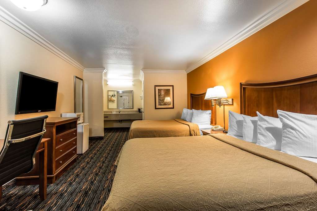 Quality Inn Lake Elsinore I 15 - photo 13