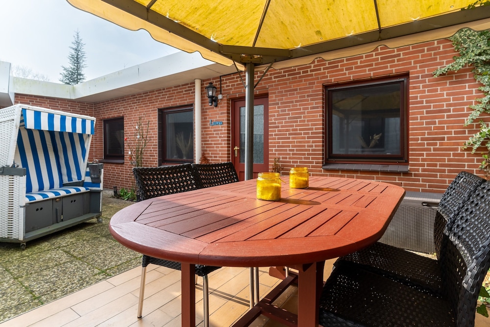 Leona Haus Laffina — 4-Star Luxury Hotel in Busum, Germany