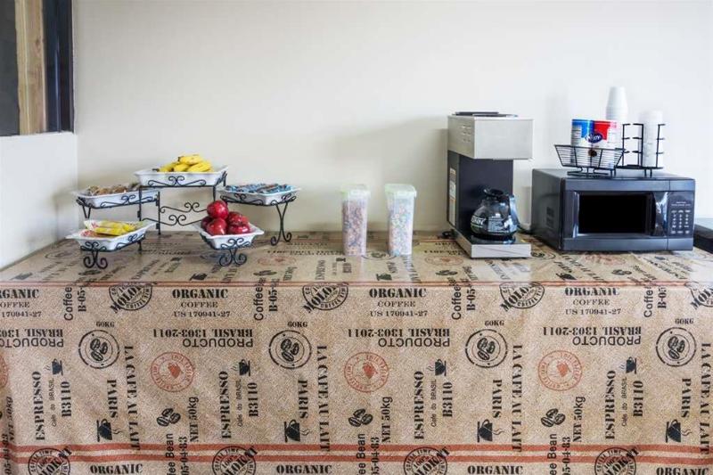 Knights Inn Temple - photo 3