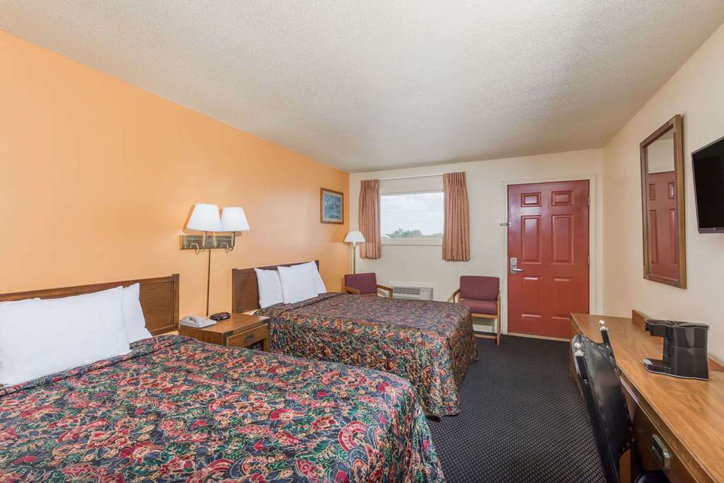 Americas Best Value Inn Chanute - photo 7