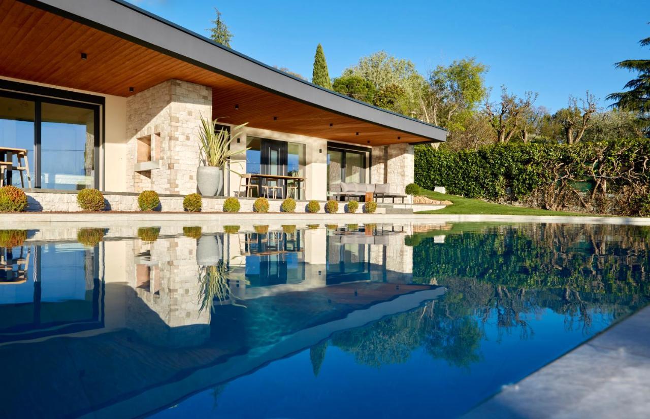 Rita Apartments — 4-Star Luxury Hotel in Bardolino, Italy