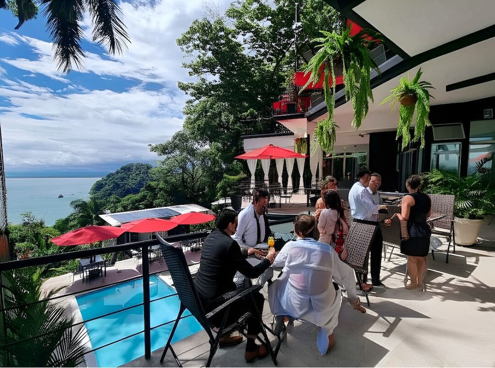 Hotel Vos - carbon neutral hotel in Quepos