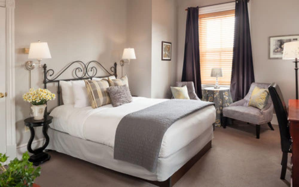 The Sayre Mansion Inn - photo 3