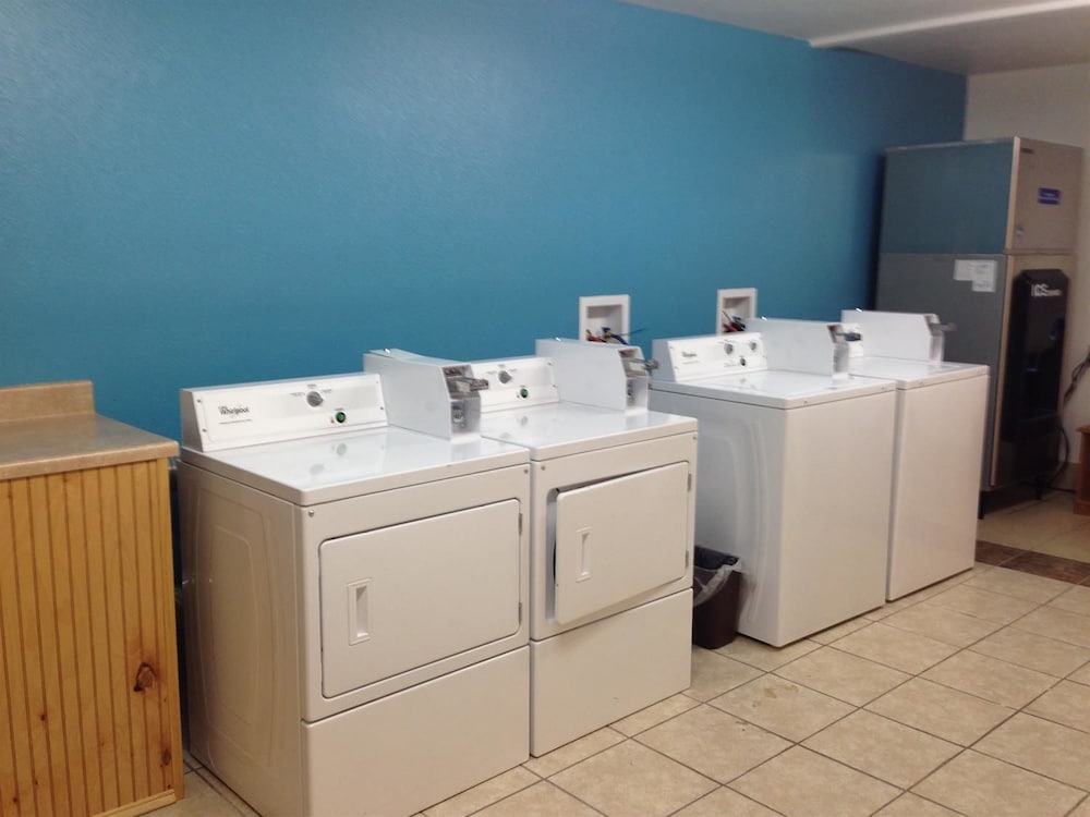 Motel 6 Sedalia MO - photo 10