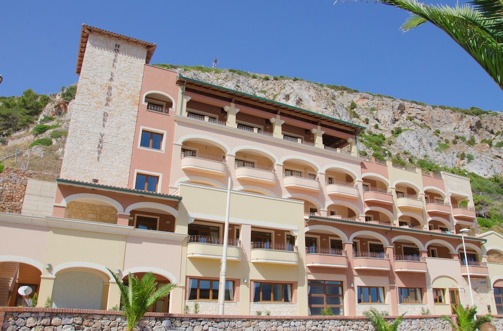 LVG Hotel Collection La Rosa dei Venti — hotel in Buggerru