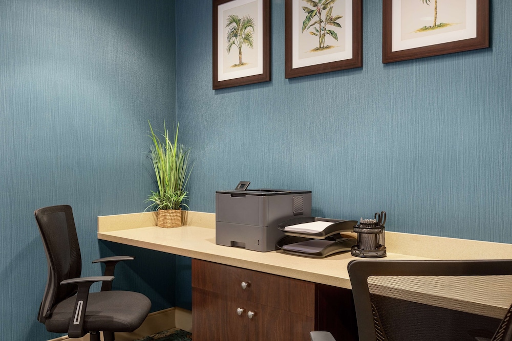 Hampton Inn Ft. Lauderdale West Pembroke Pines - photo 45
