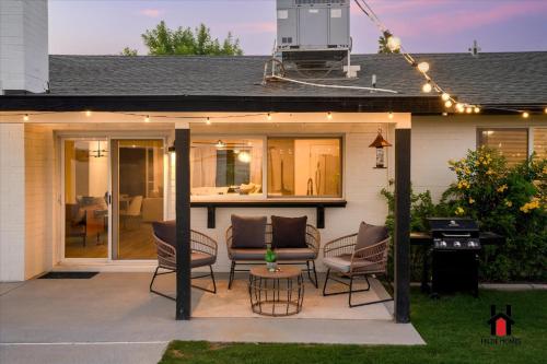 Prime Location Private Pool Hot Tub Bbq Area Office — Phoenix