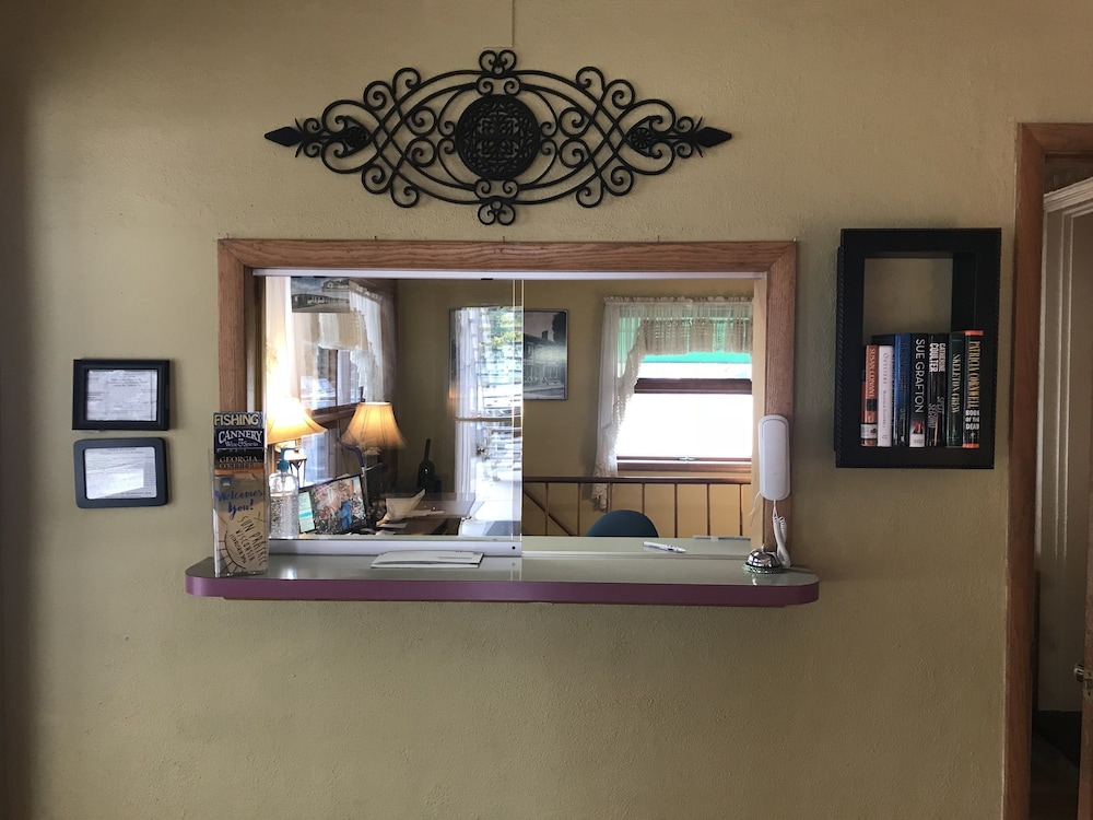 Valued Stay Sun Prairie - photo 4