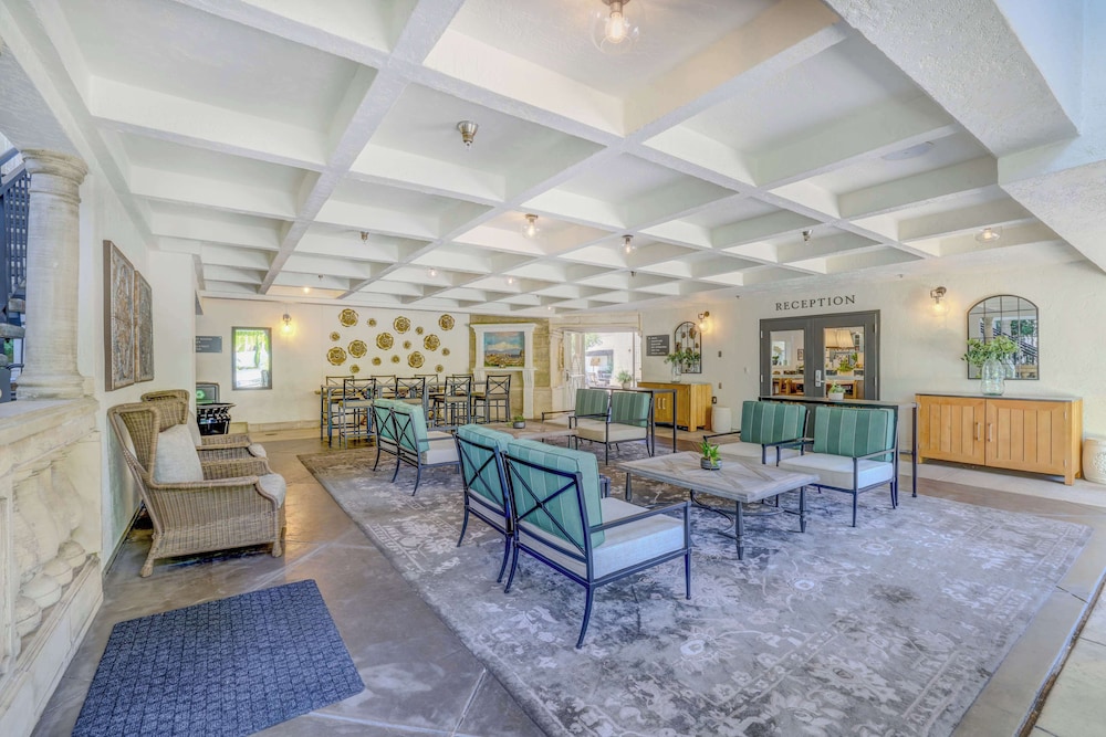The Lodge at Healdsburg tapestry Collection by Hilton - photo 8