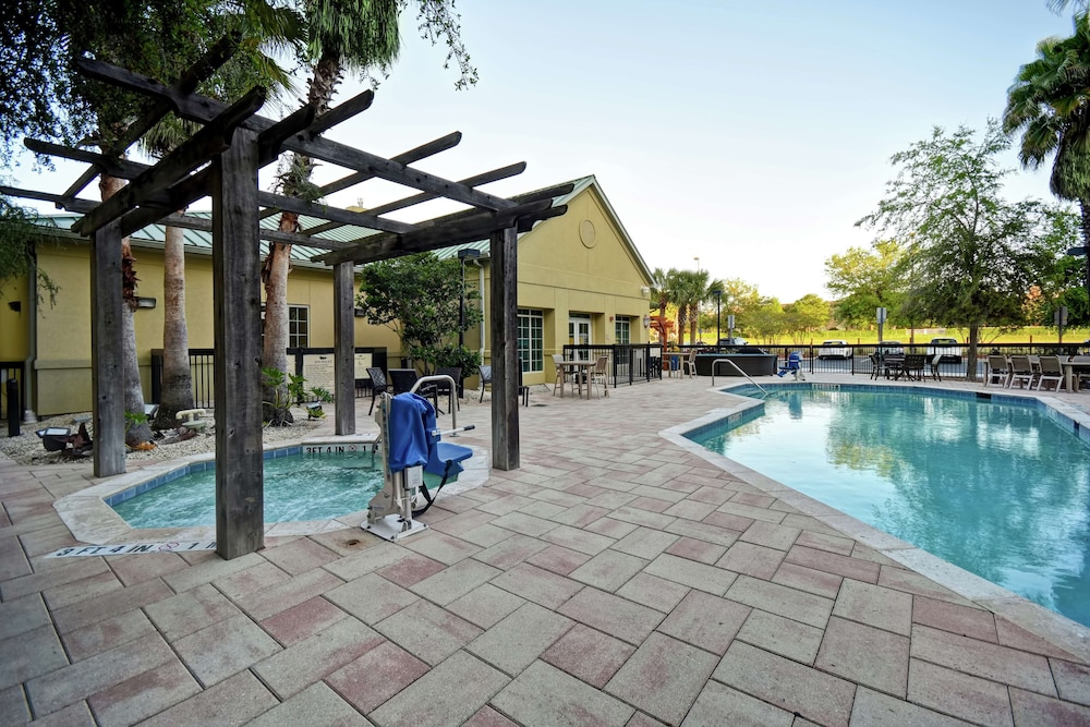 Homewood Suites by Hilton Ocala at Heath Brook - photo 40