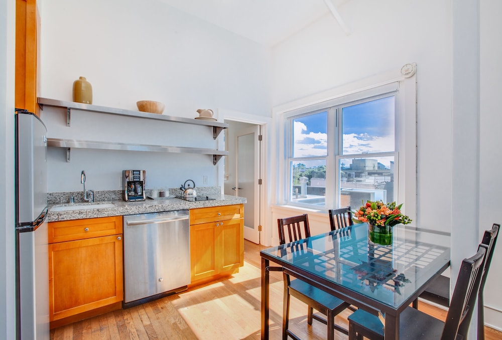 Venice Suites - photo 23