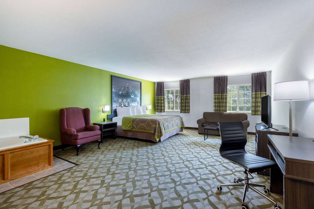 Super 8 by Wyndham De Soto - photo 30