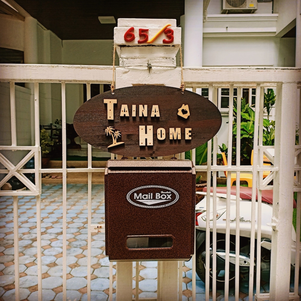 Taina's Home Hostel