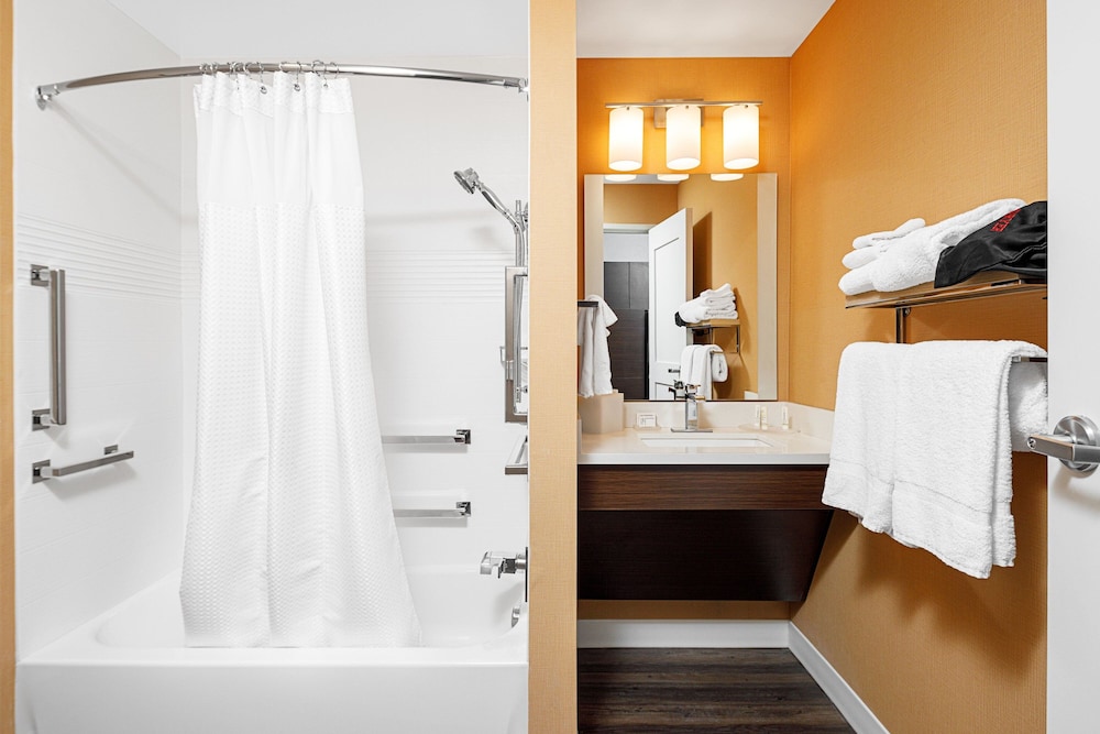 TownePlace Suites by Marriott Ironton - photo 16