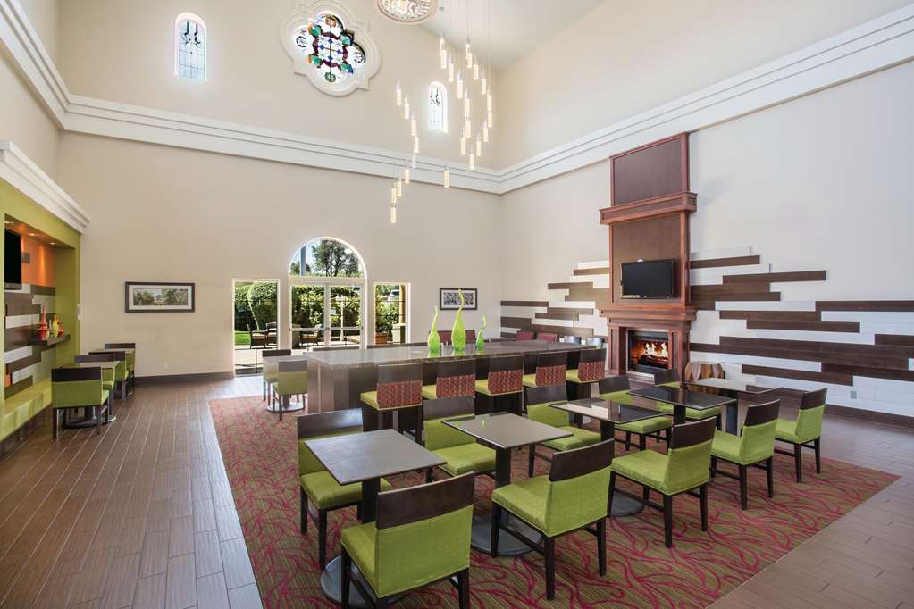 La Quinta Inn & Suites by Wyndham Conference Center Prescott - photo 31