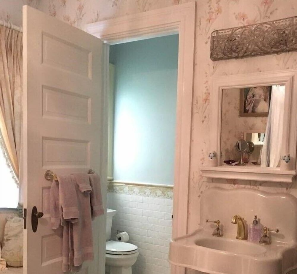 South Broadway Manor - photo 124
