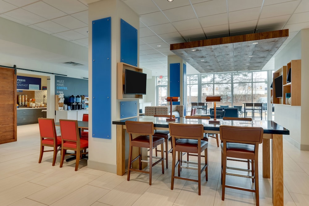 Holiday Inn Express & Suites Dawsonville by IHG - photo 62