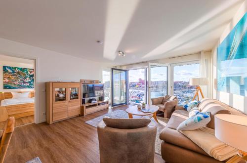 Hafenperle Apartment mit Balkon & Wellnessbereich in der Hafenresidenz — 4-Star Luxury Hotel in Waren, Germany