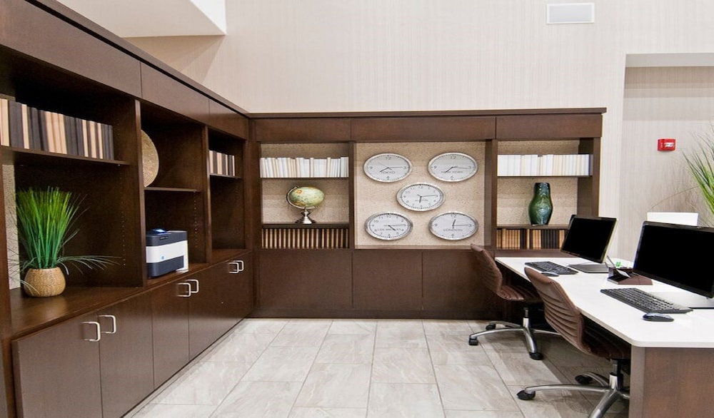 Holiday Inn Austin Airport by IHG - photo 30