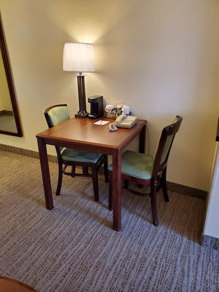 Wingate by Wyndham Uniontown - photo 16