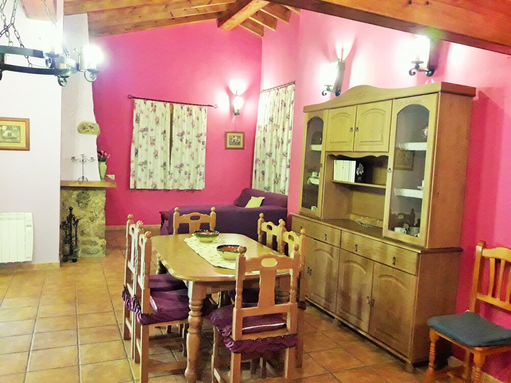 Casas Rurales Mirador del Rio Zumeta — hotel in Yeste