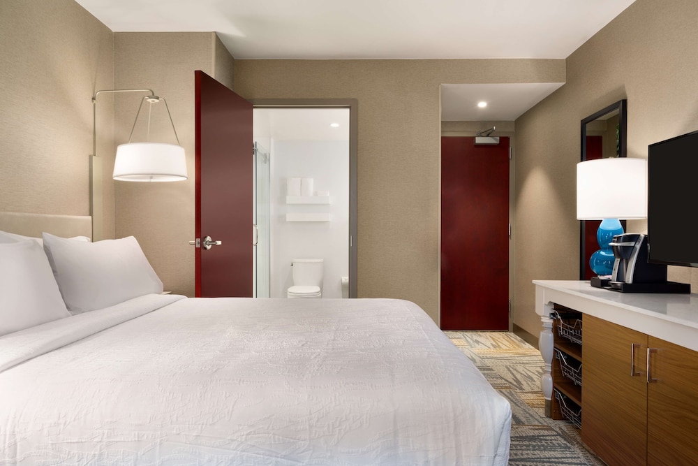 Hilton Garden Inn New York Times Square South - photo 17