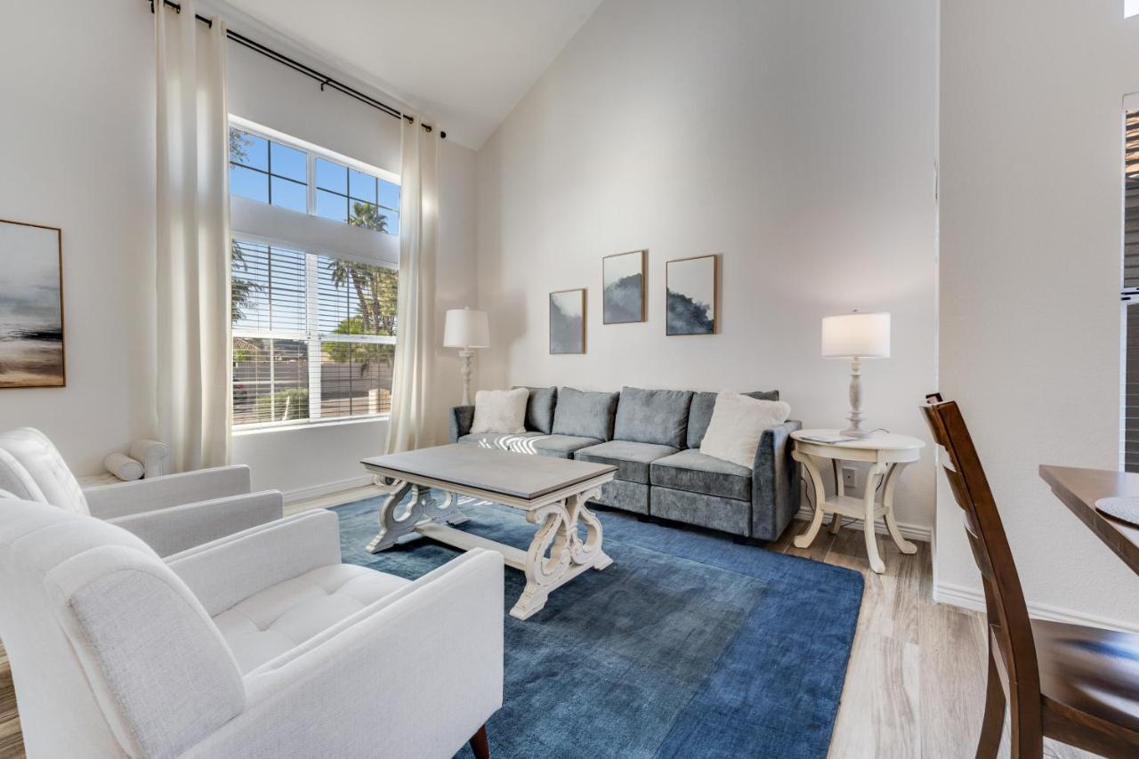 Living Under Par - carbon neutral hotel in Phoenix