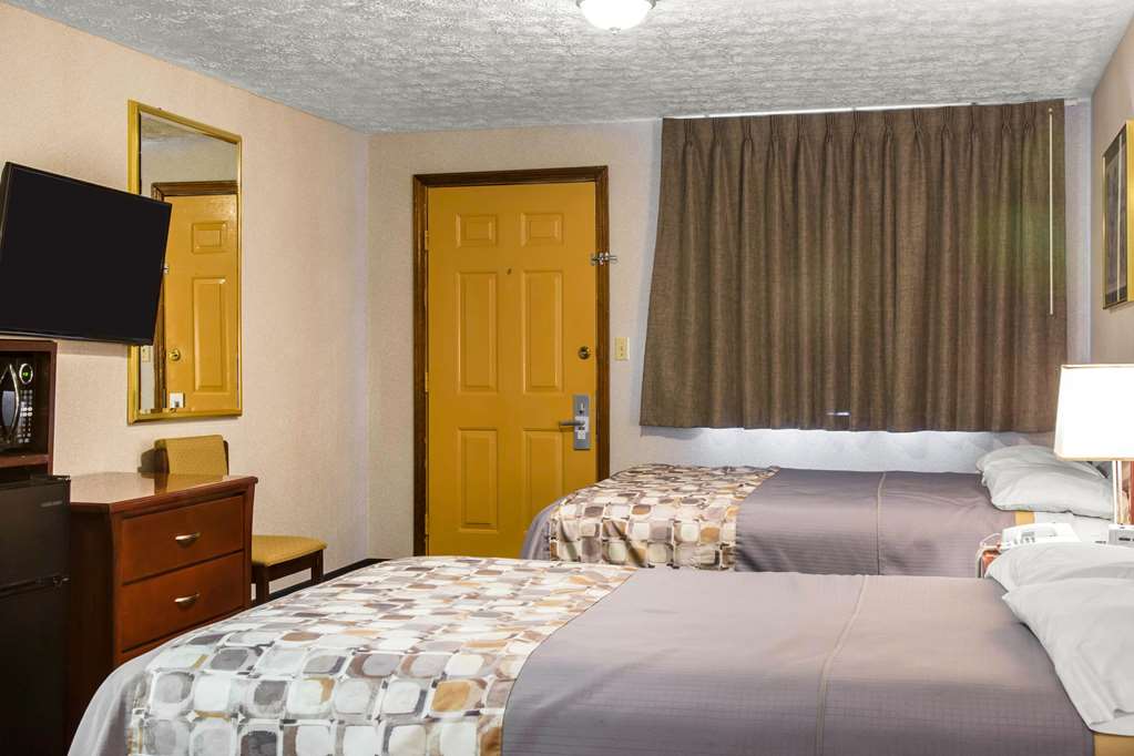 Rodeway Inn & Suites Branford Guilford - photo 11