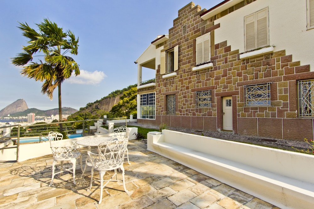 Rio Panoramic - carbon neutral hotel in Rio De Janeiro