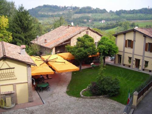 Corte Ca' Bosco - carbon neutral hotel in Castelletto