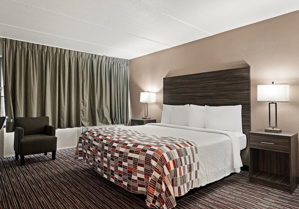 Red Roof Inn Reading - photo 8
