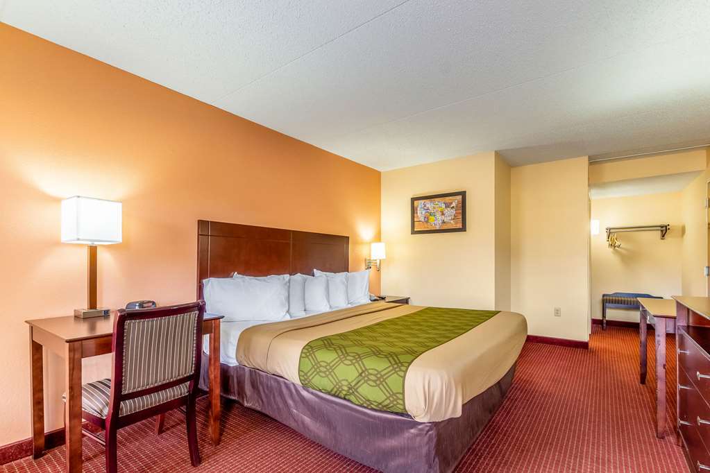 Econo Lodge Rocky Top - photo 9