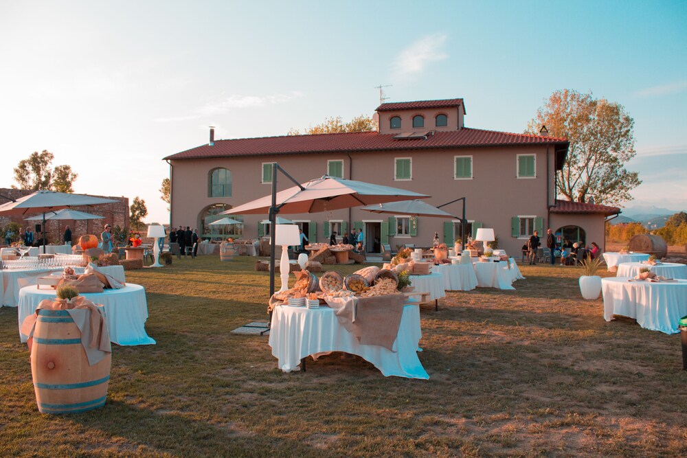 Fattoria L'Olmetto — 4-Star Luxury Hotel in Pisa, Italy