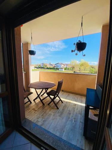 intero Bilocale con terrazzo vicino a Milano — 4-Star Luxury Hotel in Mairano, Italy