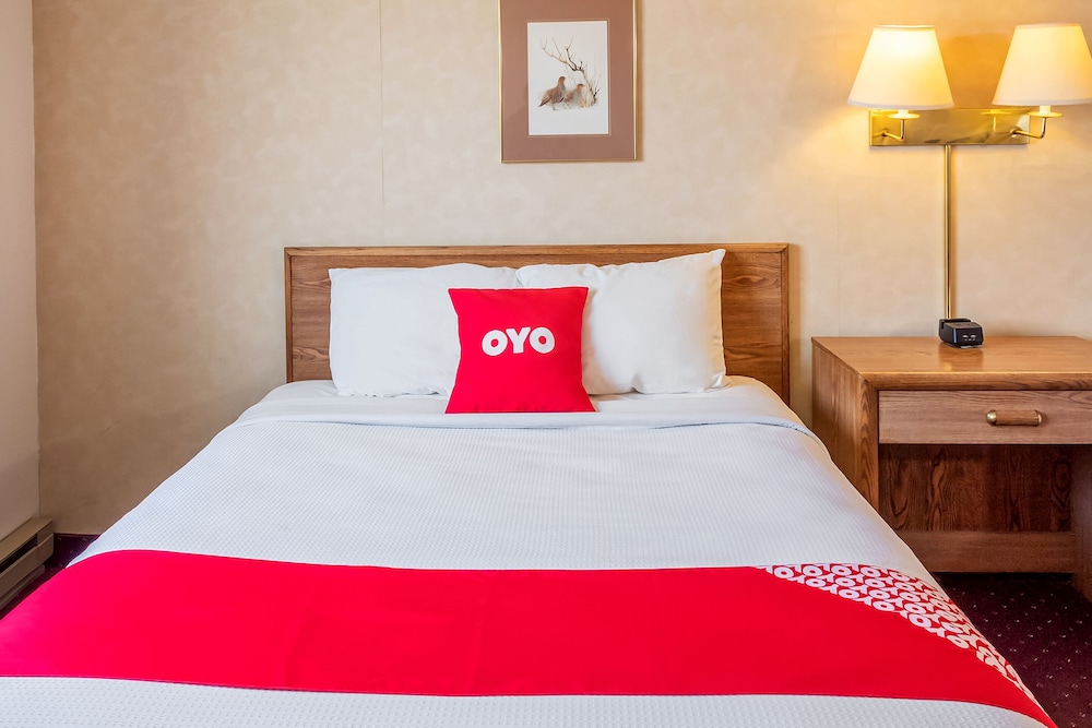 Oyo Hotel Shelby Mt Hwy 2 & I 15 - photo 12