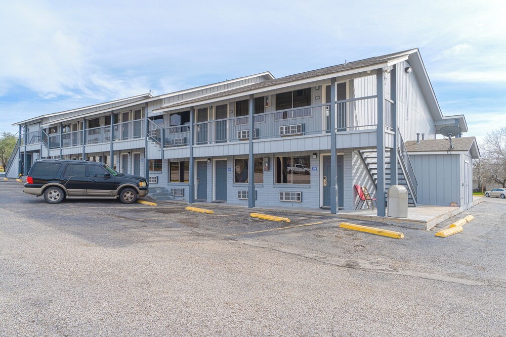 Regency Inn Three Rivers I 37 - photo 30