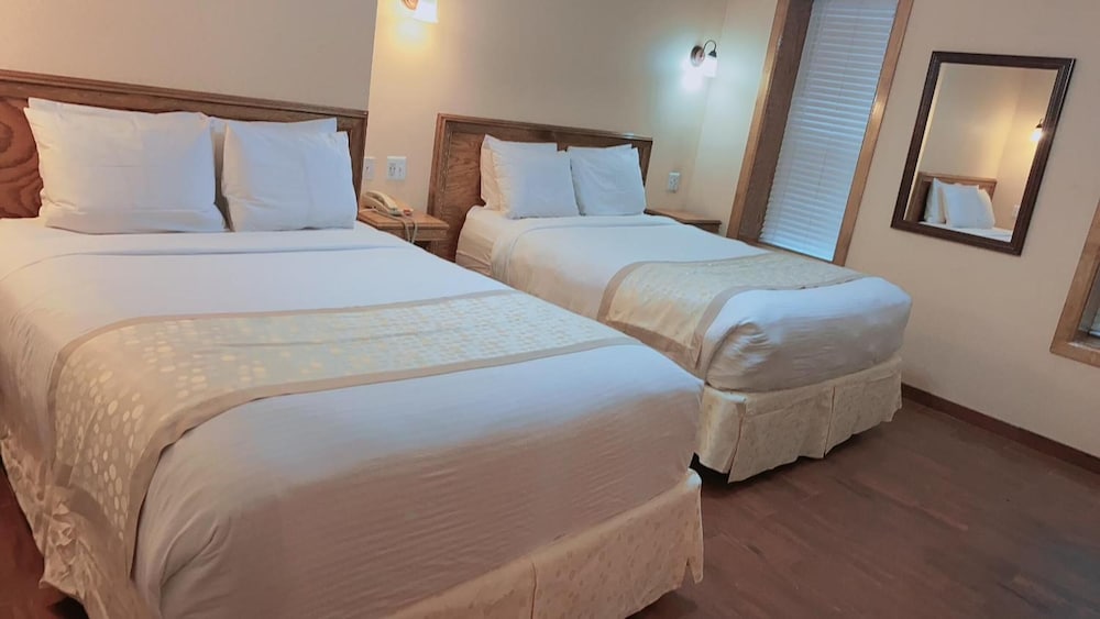 District Hotel - photo 14