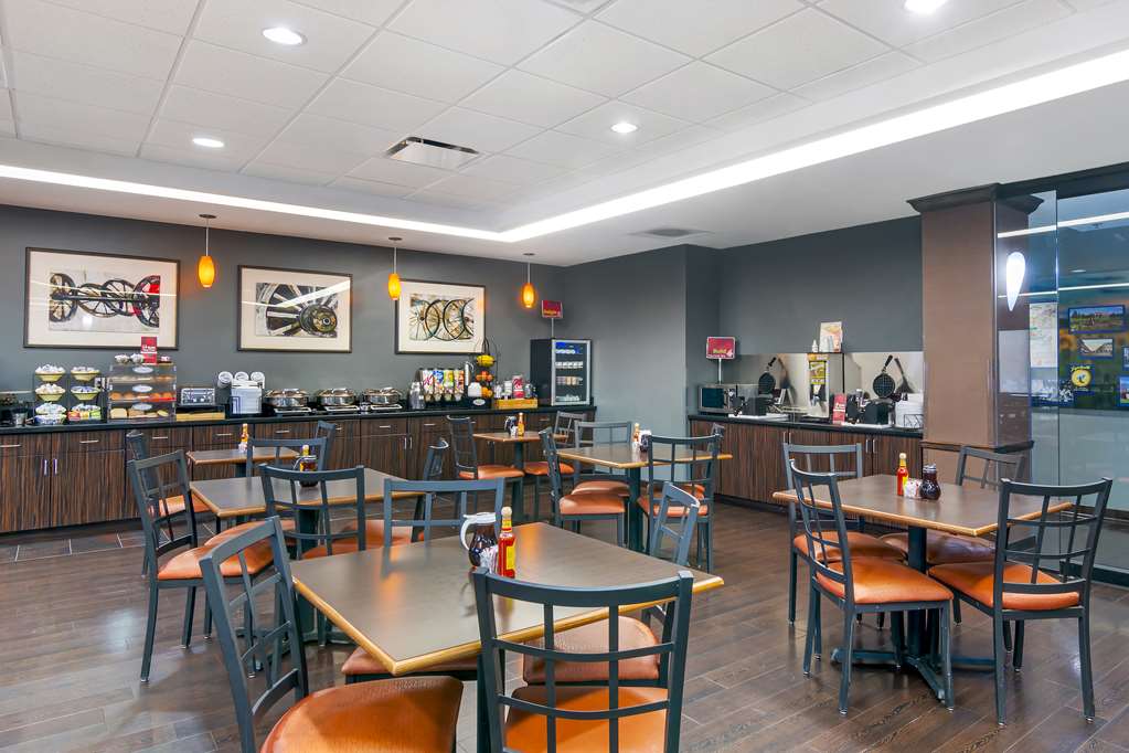 Best Western Plus Olathe Hotel - photo 6