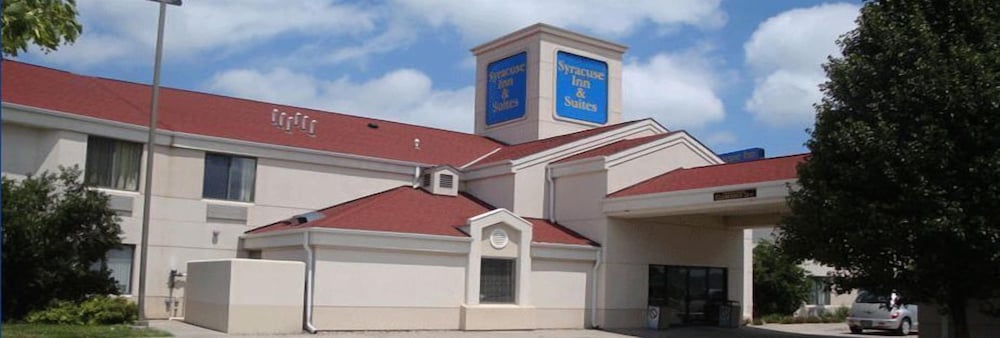 Syracuse Inn & Suites - photo 33