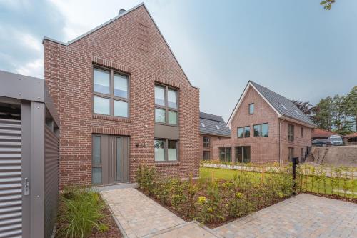 Nordsee Park Haus Deichbrise — 4-Star Luxury Hotel in Varel, Germany