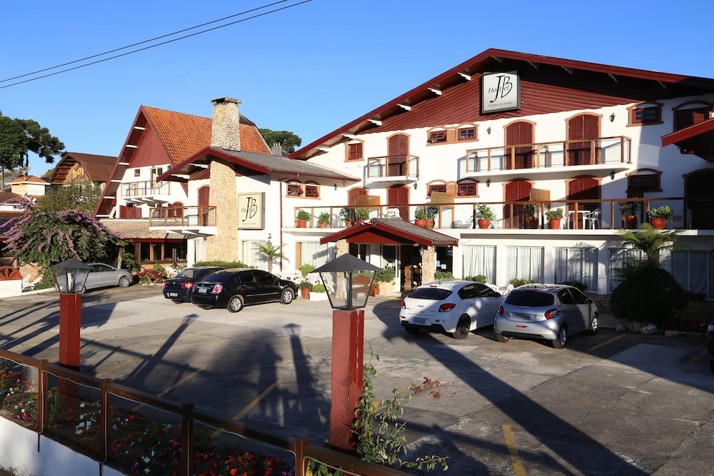 Hotel Jb - carbon neutral hotel in Campos Do Jordao