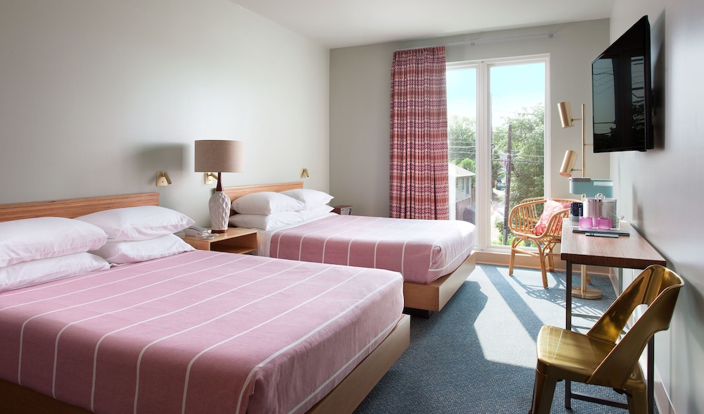 East Austin Hotel - photo 5