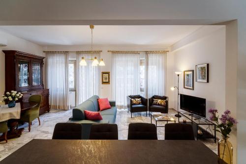 Casa Elena 15 min walk to St Peter's Basilica — 4-Star Luxury Hotel in Rome, Italy