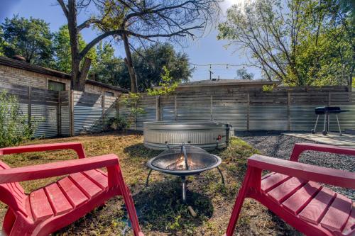 Authentic ATX Beauty at Downtown Walk to 6 Street Eateries — Austin — photo 3