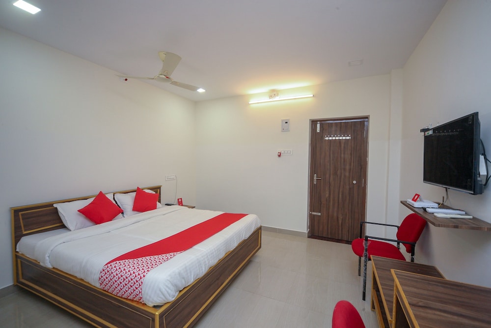 Oyo 24580 Sri Surya Guest Inn — Nellore