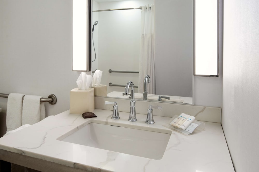 Hilton Garden Inn Folsom - photo 29