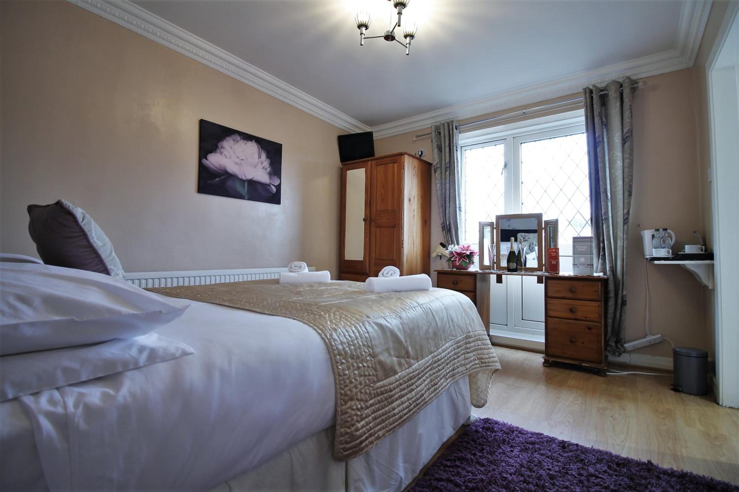 Fairway Hotel And Restaurant — Bathgate