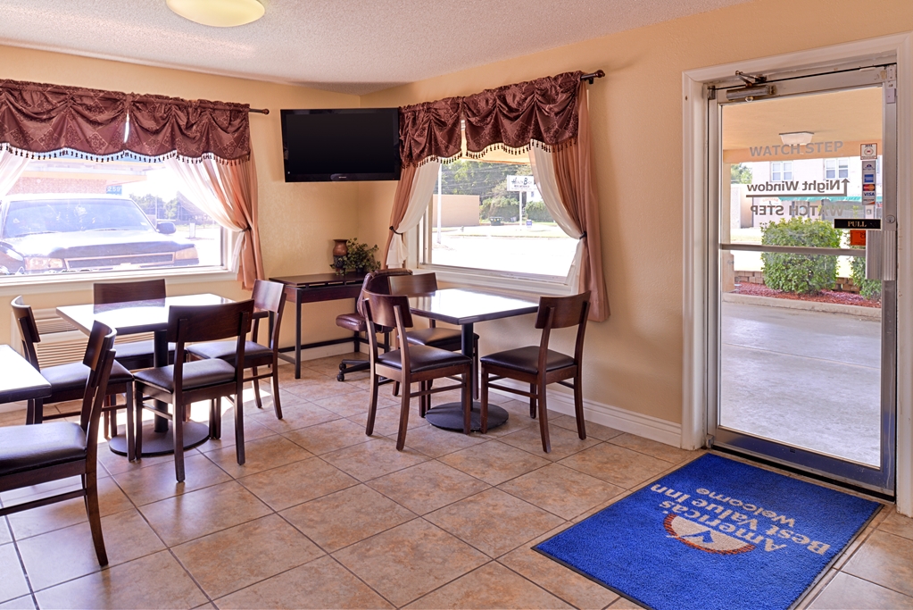 Americas Best Value Inn Ponca City - photo 5