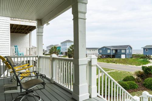 Tar Healin by Oak Island Accommodations - photo 40
